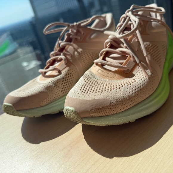 Lululemon Athletica 8.5 EUC “Blissfeel” pink and Neon Green Athletic Shoes - Picture 4 of 15